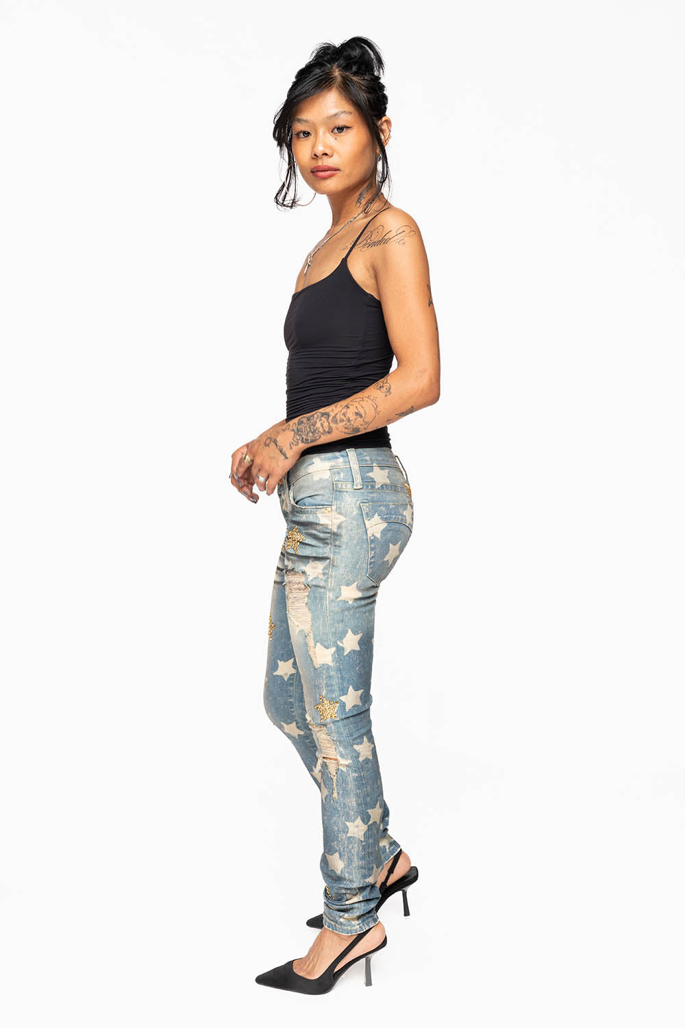 MARILYN WOMENS SKINNY PATRICE 3D DRK BROKEN WASH EMBELLISHED WITH CRYSTALS