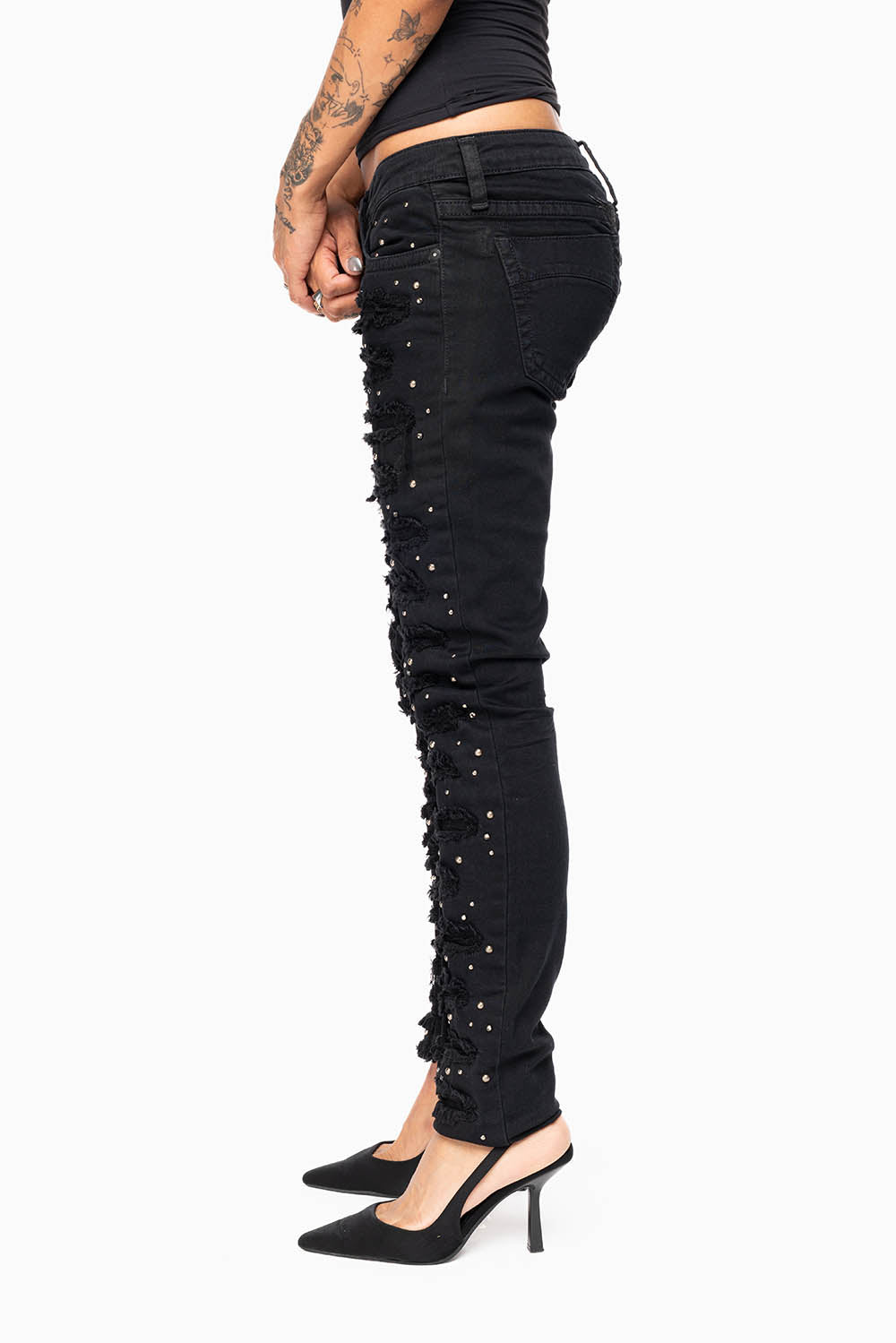 MARILYN WOMENS DISTRESSED & REPAIRED STUDDED SKINNY JEANS IN BLACK EMBELLISHED WITH STUDS & CRYSTALS