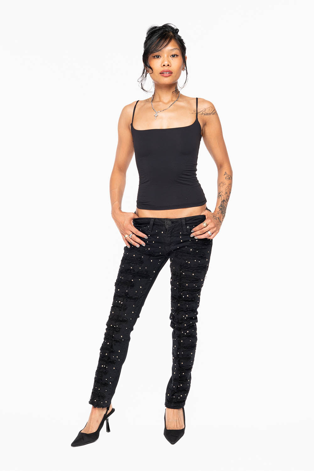 MARILYN WOMENS DISTRESSED & REPAIRED STUDDED SKINNY JEANS IN BLACK EMBELLISHED WITH STUDS & CRYSTALS