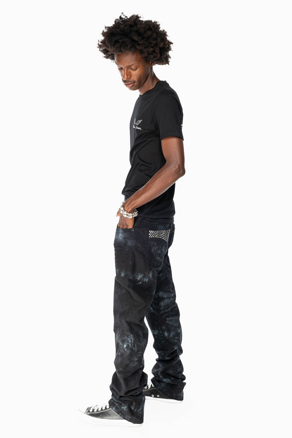CLASSIC STRAIGHT LEG JEANS IN ASTRO BLACK WASH EMBELLISHED WITH BLK DIAMOND CRYSTALS