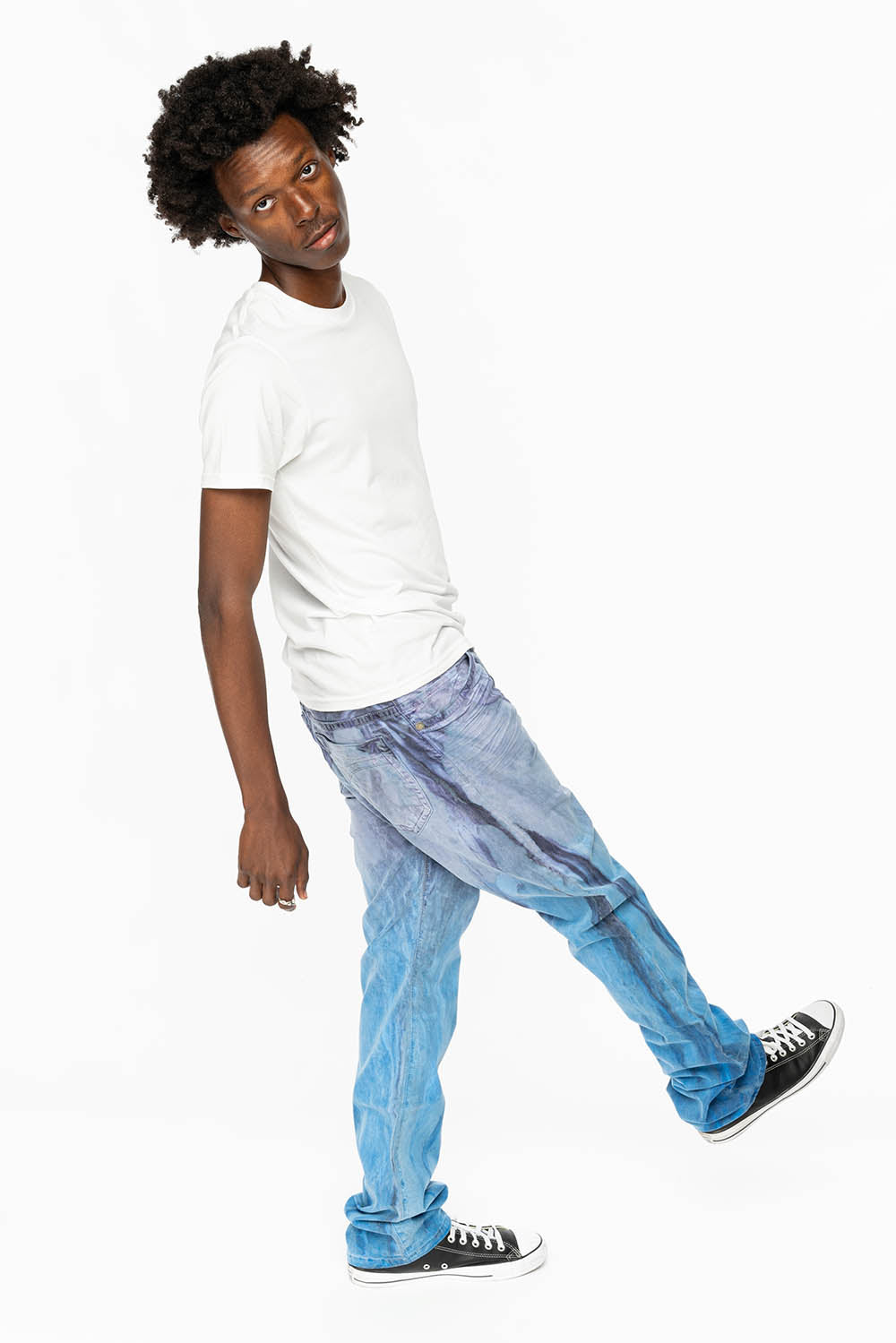 CLASSIC 5 POCKET  STRAIGHT  LEG JEANS  IN FIRE BLUE