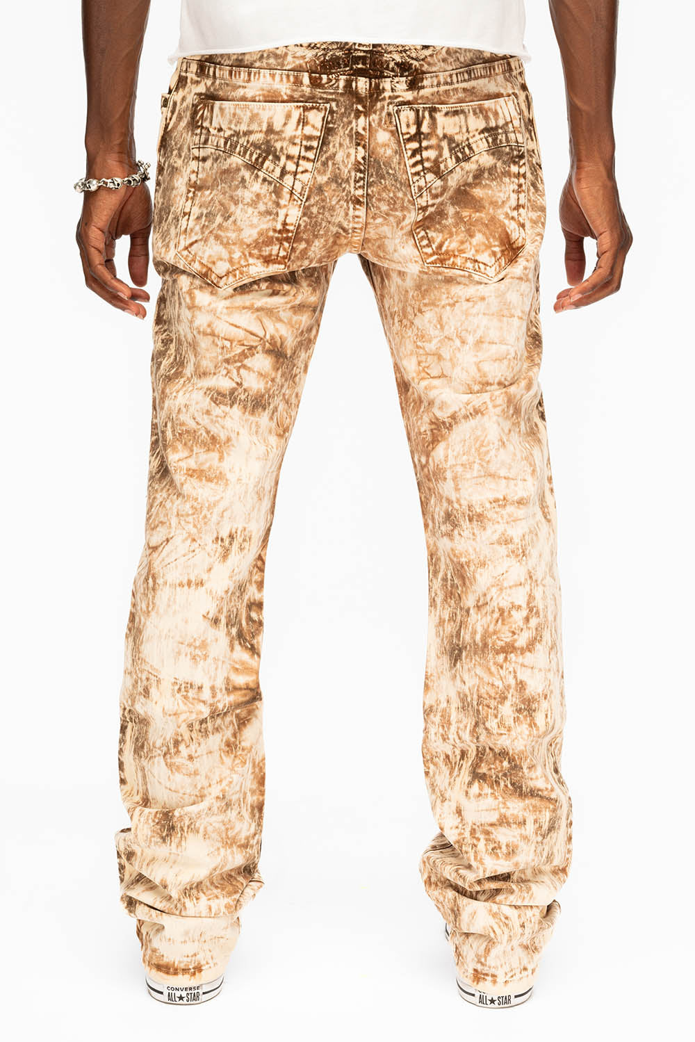 CLASSIC STRAIGHT LEG JEANS IN LIGHT BEIGE AND BROWN WASH