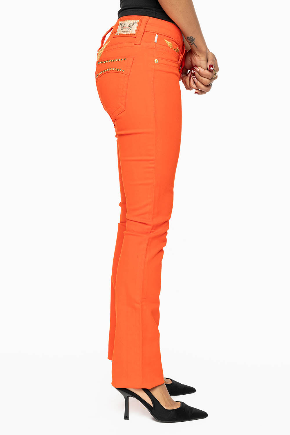 MARILYN LOW RISE WOMENS JEANS IN TANGERINE WASH WITH GOLD WINGS