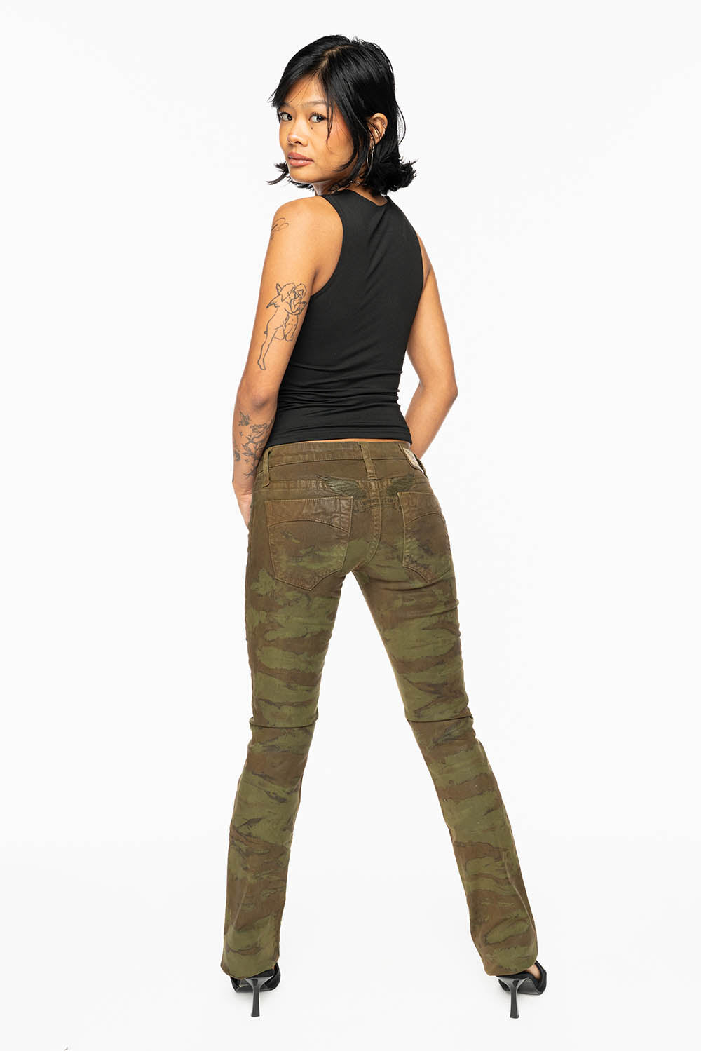 MARILYN LOW RISE WOMENS STRAIGHT LEG JEANS IN MUD GREEN  CAMO COATING