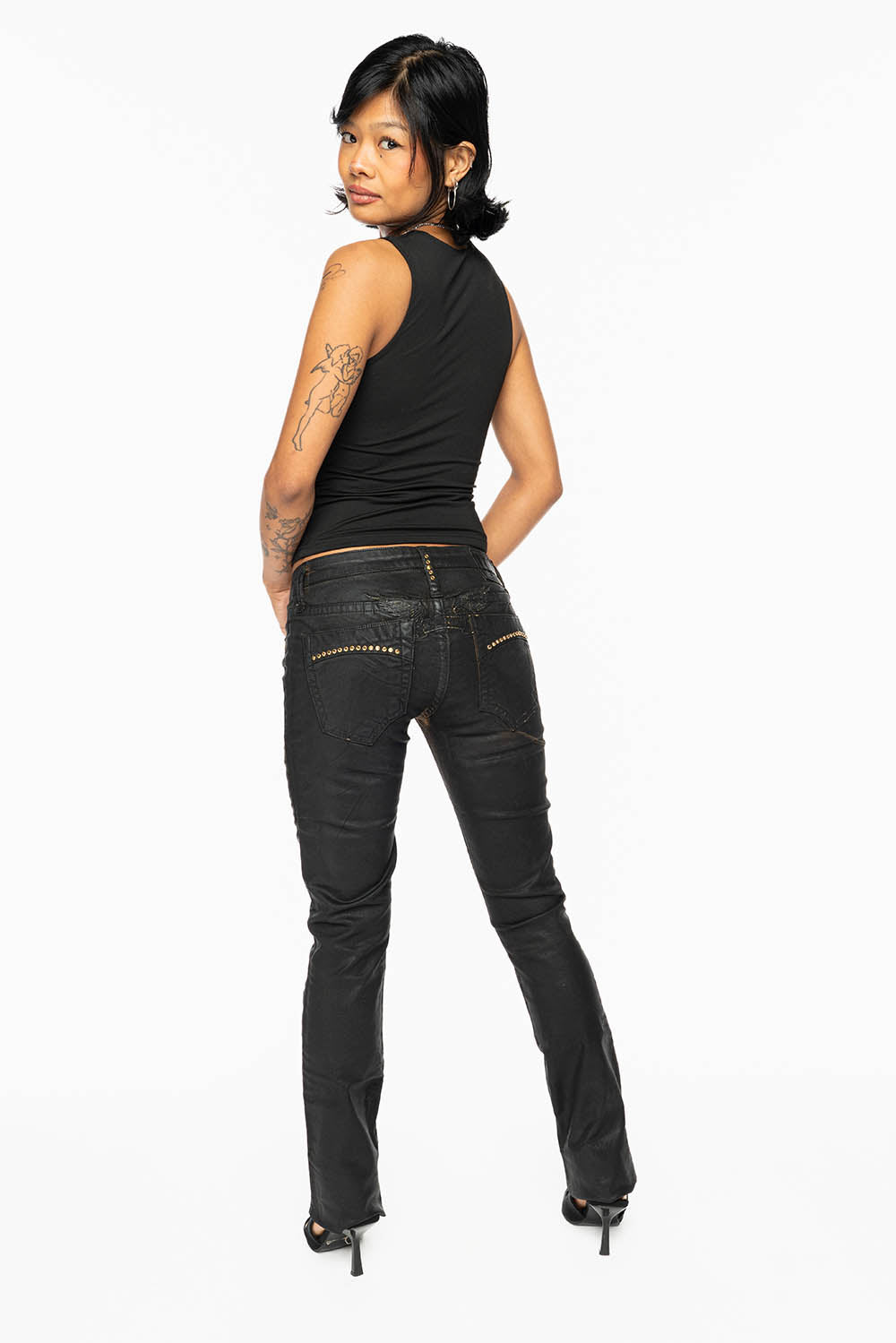 MARILYN LOW RISE WOMENS JEANS IN CUIR BLK  WITH TONAL WINGS & AURUM CRYSTALS