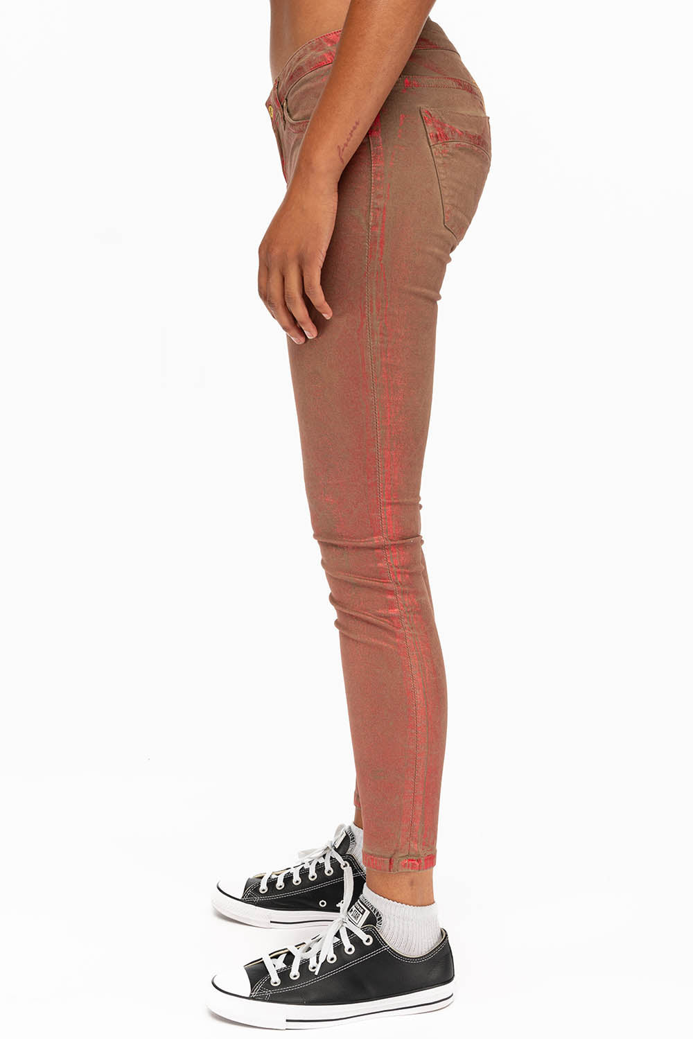 MARILYN WOMENS SKINNY JEANS IN KHAKI RED FOIL