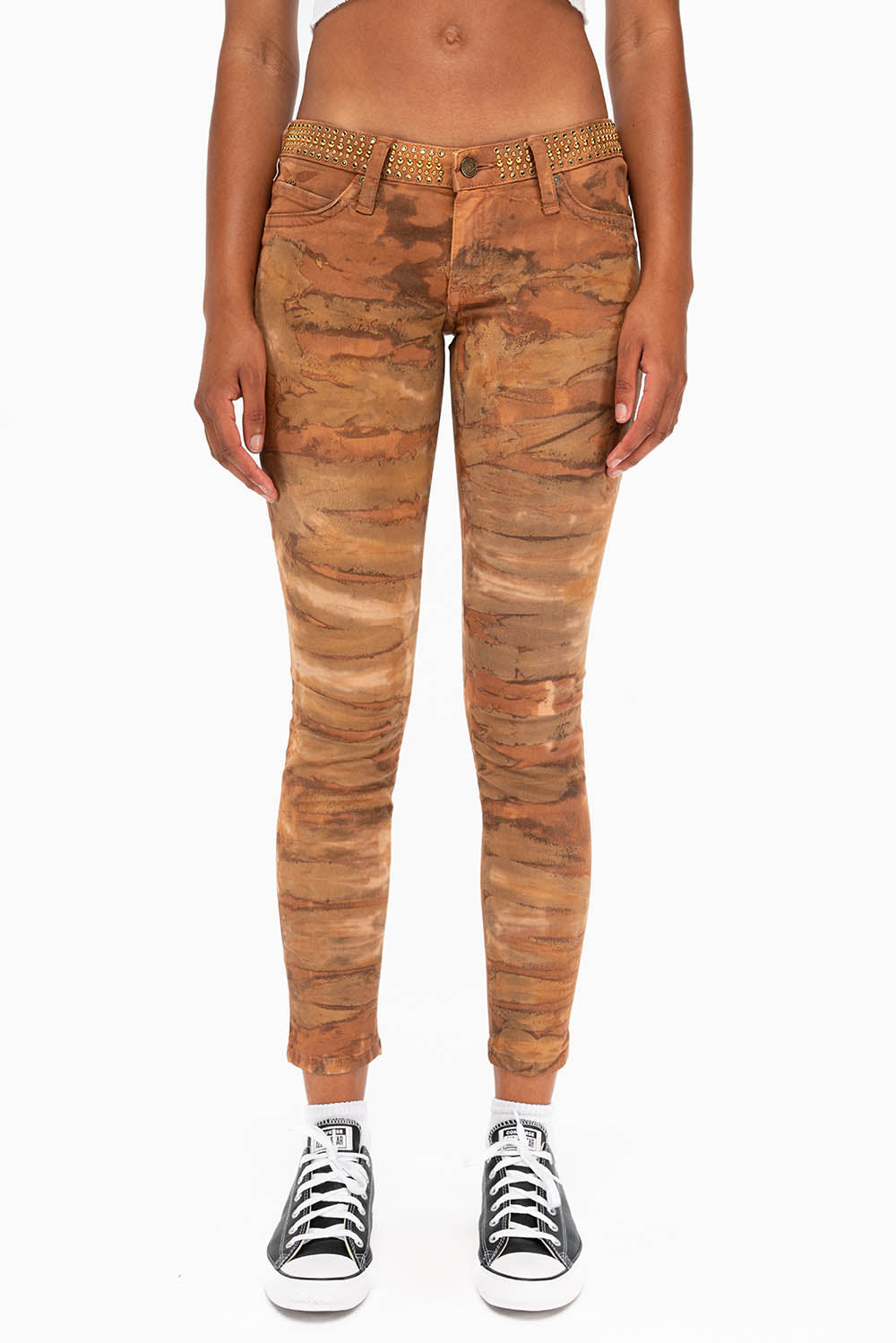 SKINNY JEANS IN MUD BROWN WITH STUDS AND SW