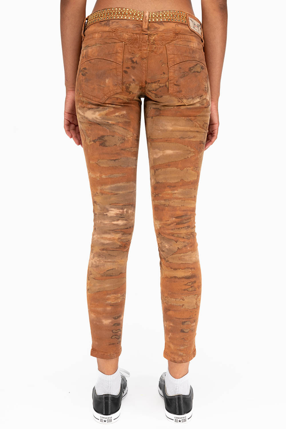 SKINNY JEANS IN MUD BROWN WITH STUDS AND SW