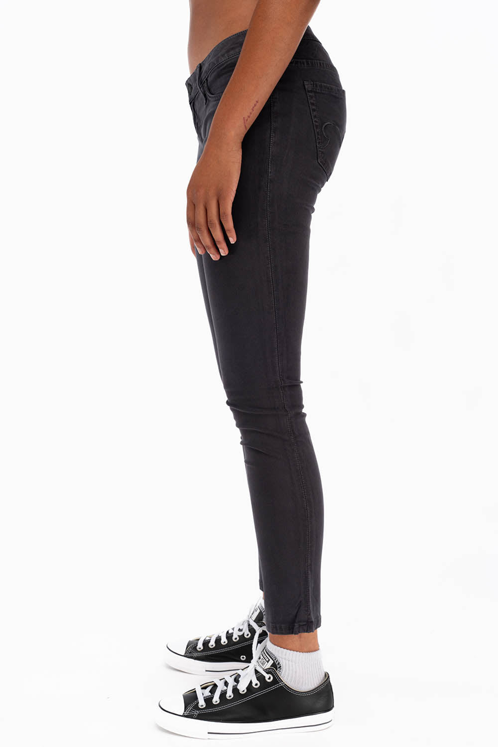 ROBIN'S NAT SKINNY LOW RISE WOMENS SKINNY JEANS IN CHARCOAL WITH TONAL EMBROIDERY AND LOGO