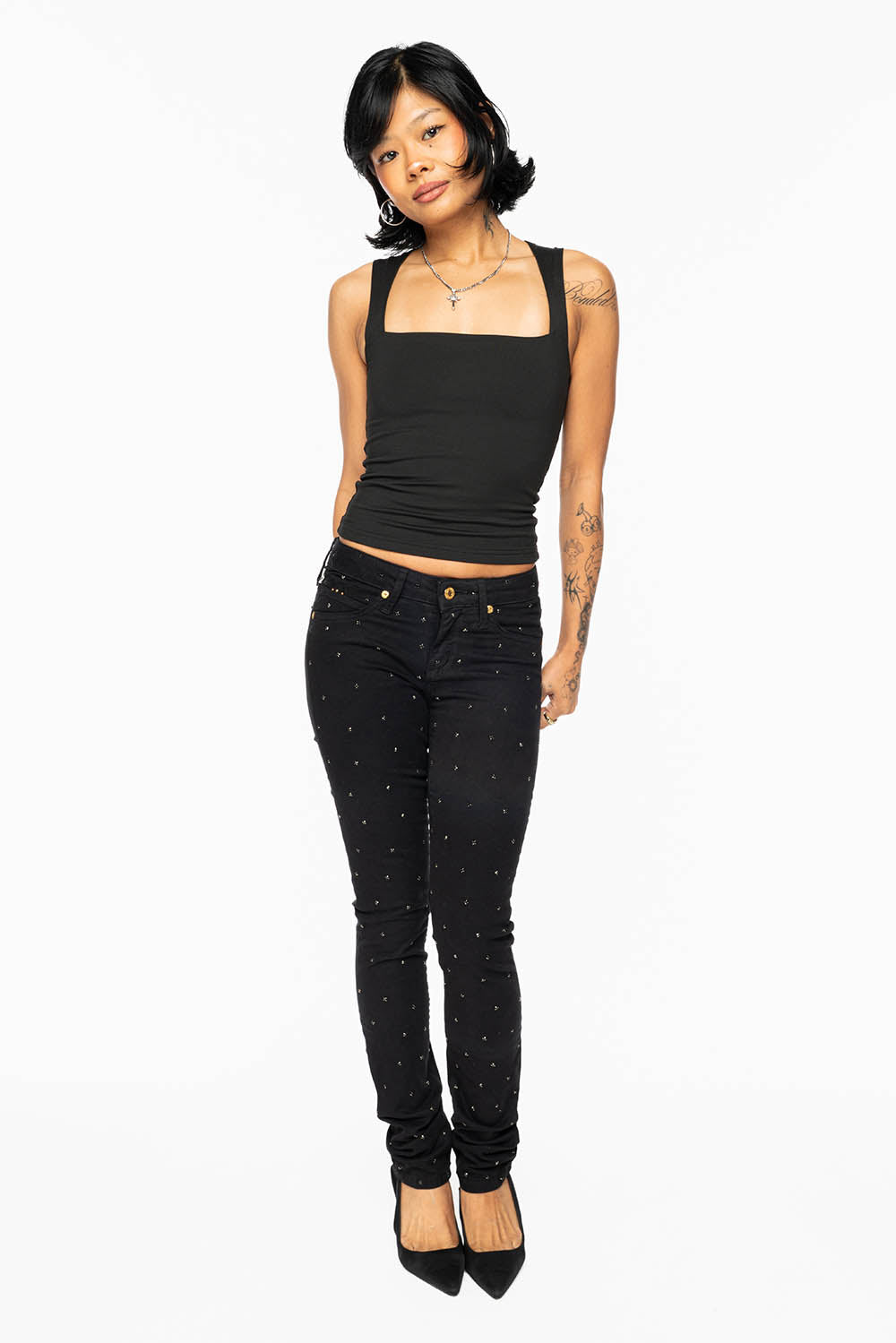 JANE MID RISE WOMENS SKINNY JEANS IN Blk WASH WITH JET BLK CRYSTALS ALL OVER