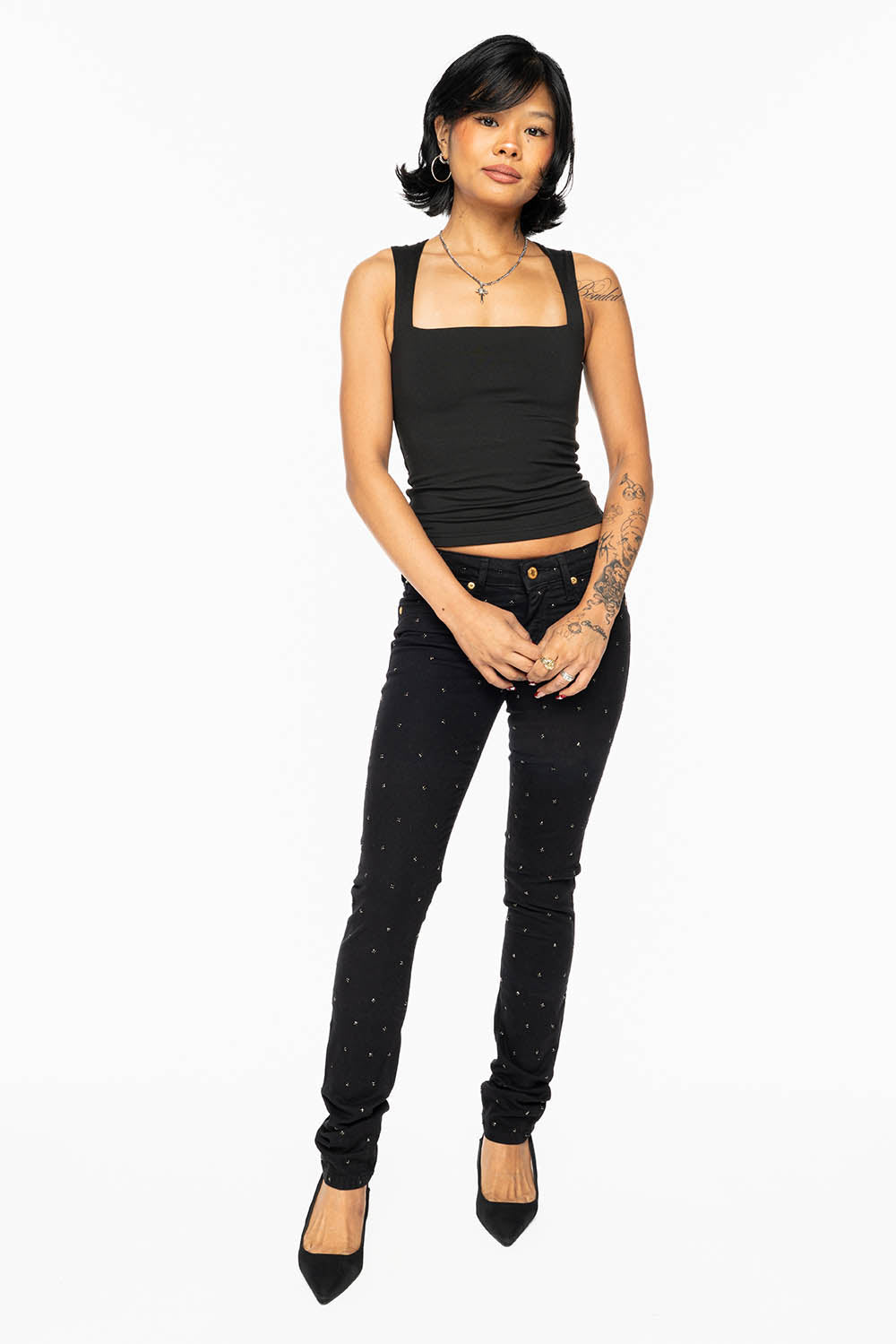 JANE MID RISE WOMENS SKINNY JEANS IN Blk WASH WITH JET BLK CRYSTALS ALL OVER