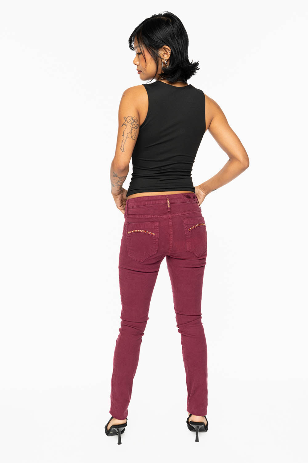 JANE MID RISE WOMENS SKINNY JEANS IN SANGRIA WASH WITH RED CRYSTALS