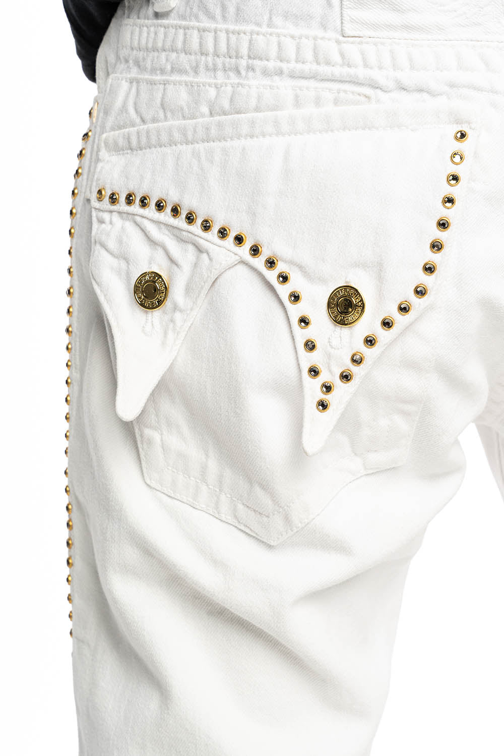 MENS DOUBLE FLAP DESTROYED SHORTS IN WHITE WASH WITH BLK DIAMOND CRYSTALS
