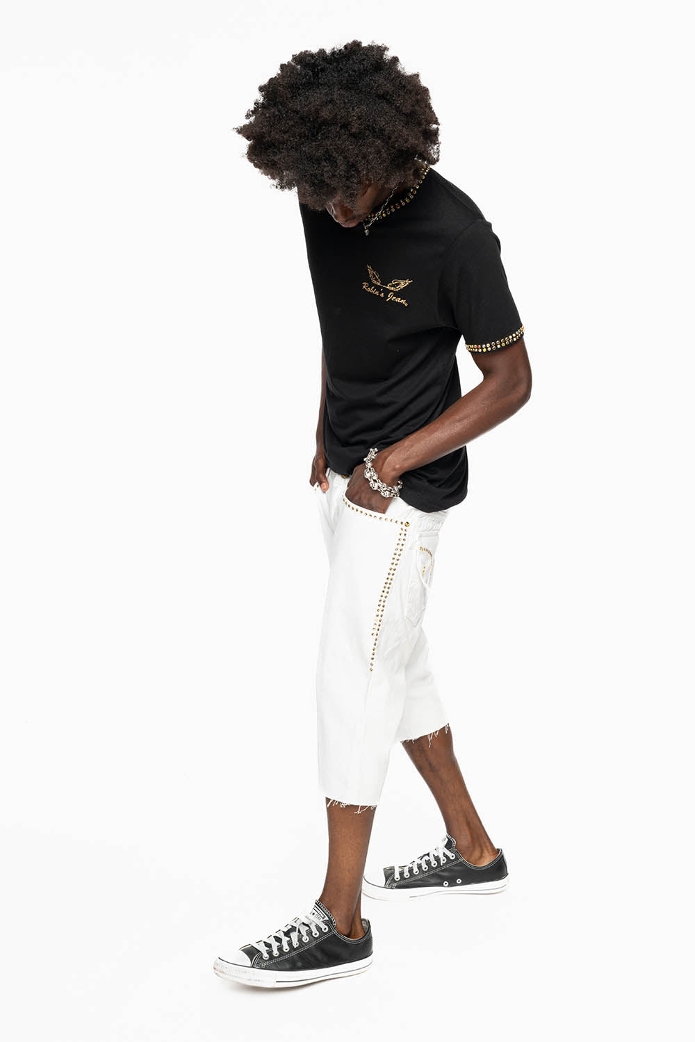 MENS DOUBLE FLAP DESTROYED SHORTS IN WHITE WASH WITH BLK DIAMOND CRYSTALS