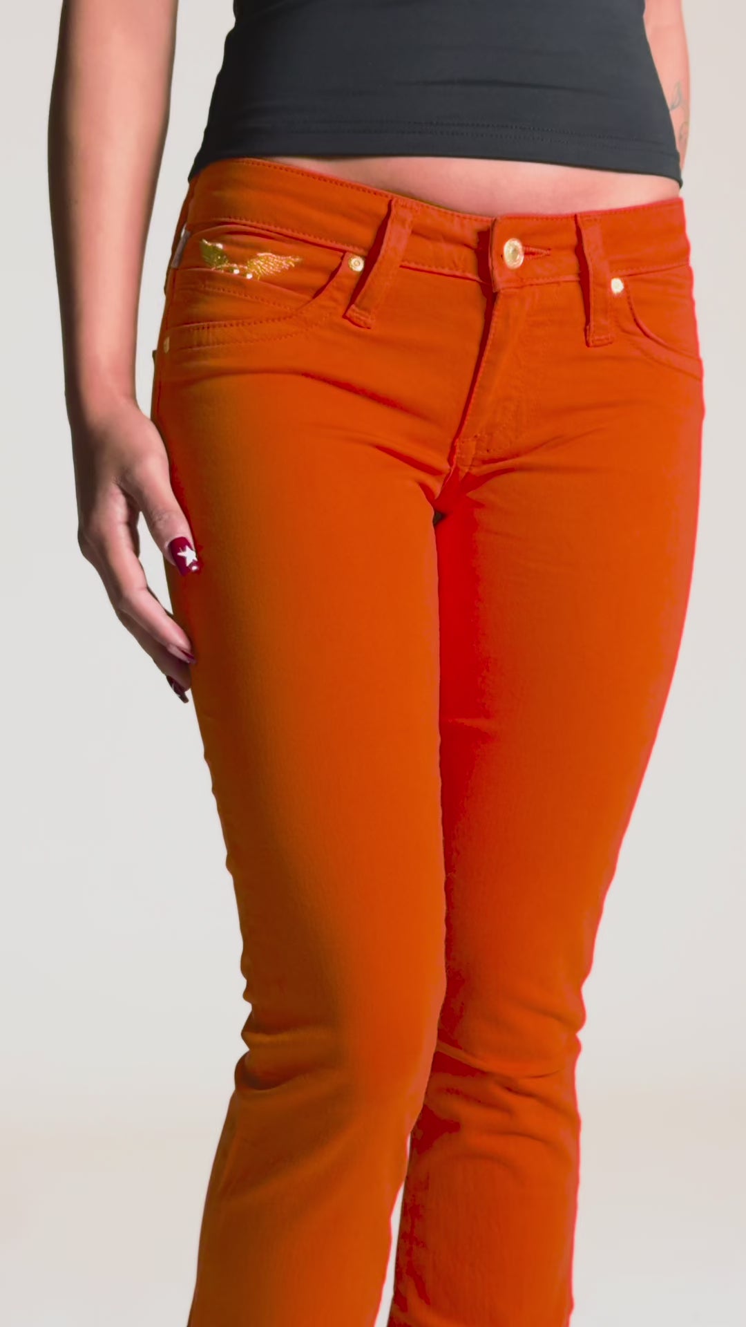 マリリン・モンローフギヤ MARILYN LOW RISE WOMENS JEANS IN TANGERINE WASH WITH GOLD WINGS