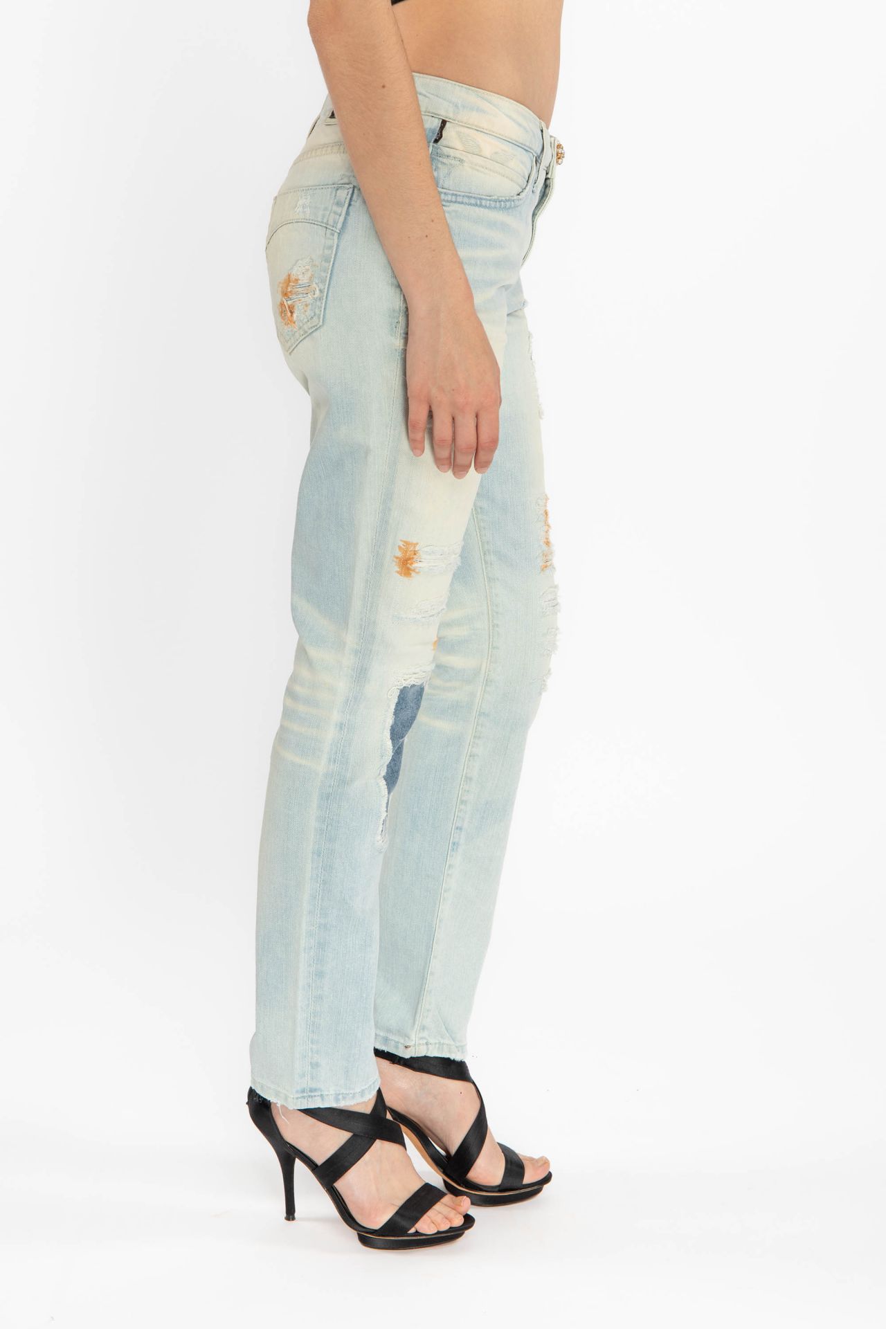 BOYFRIEND STYLE WOMENS PATCHED JEANS IN GEORGE WASH