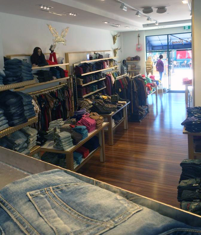robin jeans store